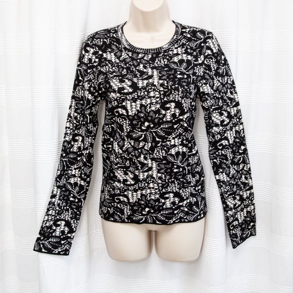 NWT Black & White Lace Longsleeve Scoop Neck Sweater - Picture 6 of 11